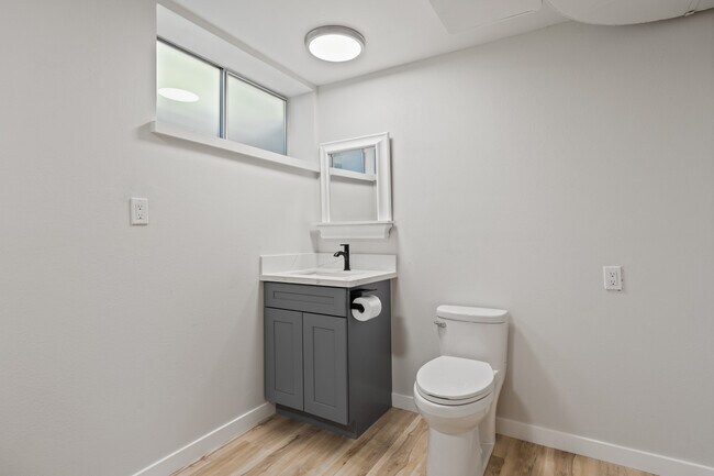 Building Photo - 13726 SE 24th St