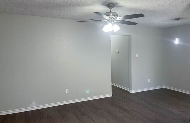 Building Photo - 2618 Alcott Ln
