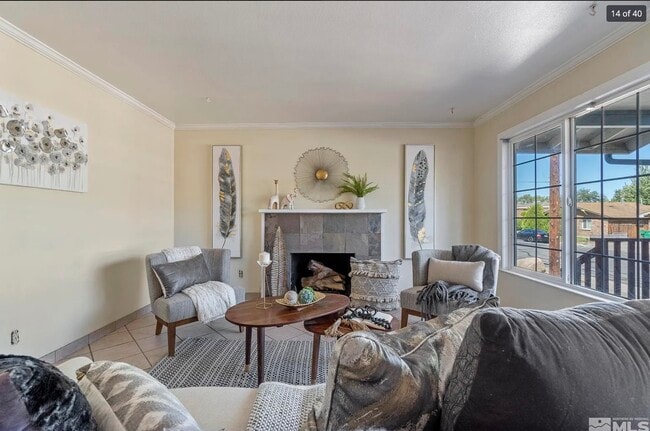 Building Photo - 225 Hunter Lake Dr