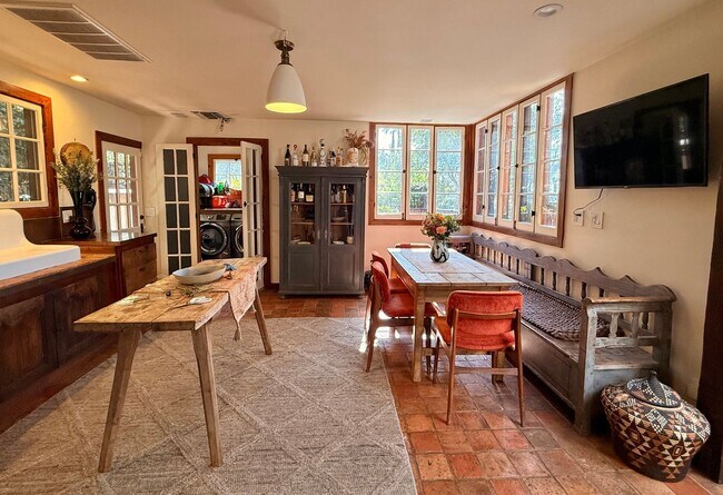 Building Photo - Furnished 1940s Beachwood Canyon Retreat with Treetop Deck + Creative Loft!