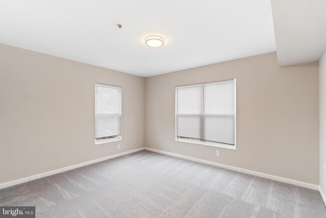 Building Photo - 18450 Lotus Ct