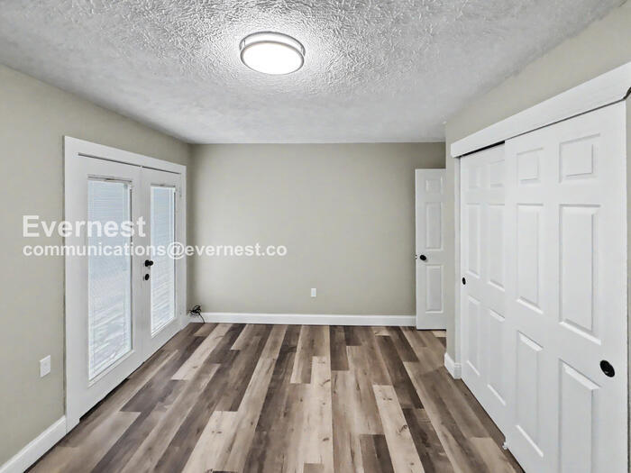 Building Photo - 144 Marvin Ln