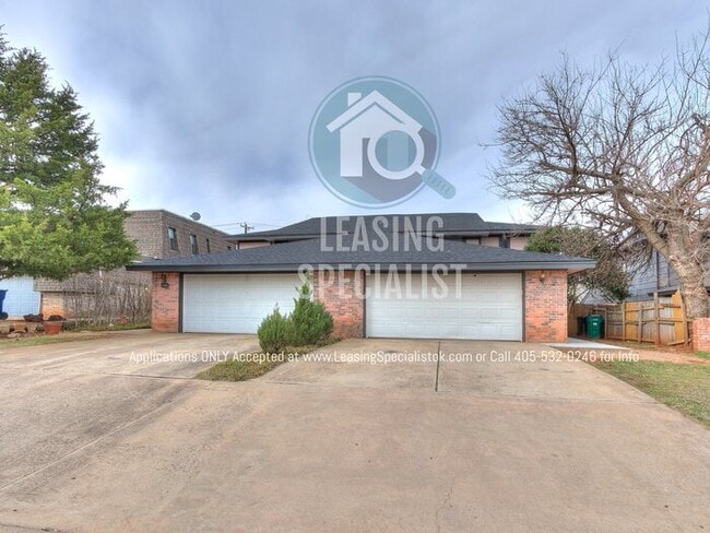 Building Photo - Spacious Updated 3 Bed 2 bath Home