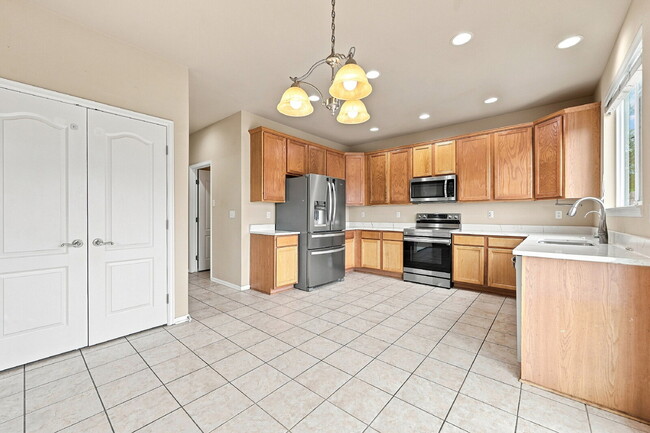 Building Photo - $3,245.95 with $300 Off The First Month's Rent, 5 Beds - 3.5 Baths, Single Family Home in Parker ...