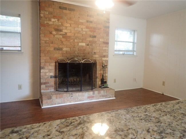 Building Photo - 7549 Brentcove Cir