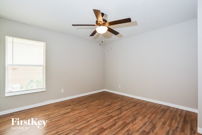 Building Photo - 315 Willowbay Ridge St