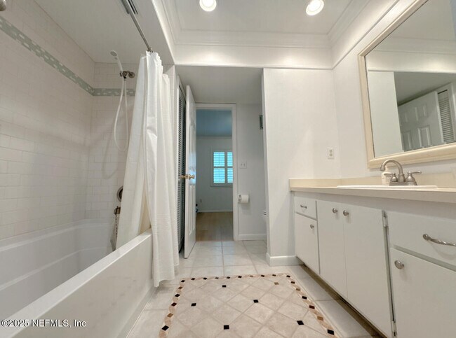 Building Photo - 3548 Tiara Way W