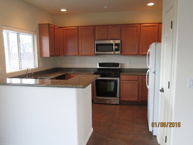 Building Photo - 993 S Throne Room St