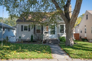 Building Photo - 3748 Perry Ave N