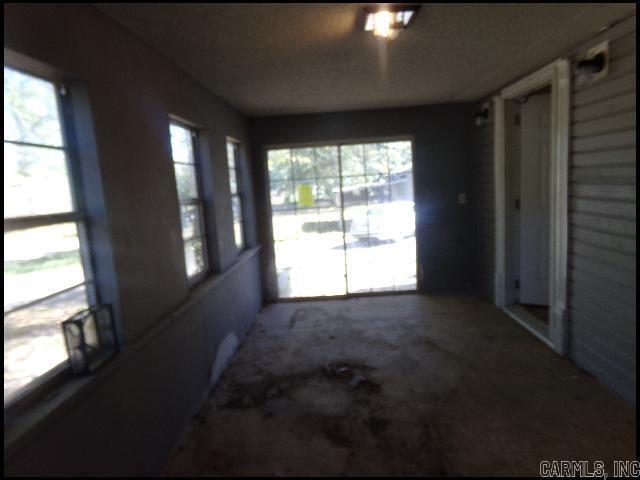 Building Photo - 11123 Crescent Dr