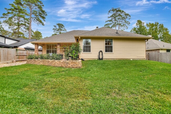 Building Photo - 11807 Briarwood Ln