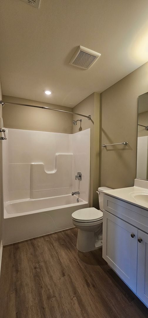 Building Photo - Chestnut - 2Br/2Ba Rental Home - Second Floor