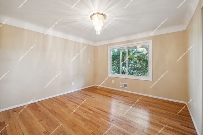 Building Photo - Rare Rental Opportunity: 4-Bedroom, 2.5-Ba...