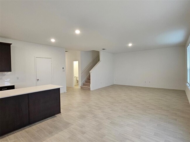 Building Photo - 1629 Brimhurst Dr