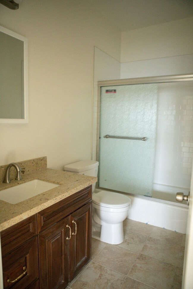 Building Photo - Newly built in El Monte