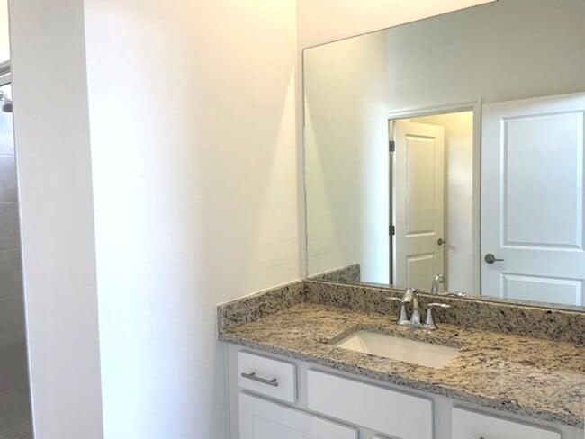 Building Photo - New Construction 2 Bedroom PLUS a Home Office Available in Lorraine Lakes