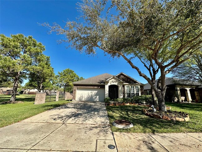 Building Photo - 13115 Southern Valley Dr