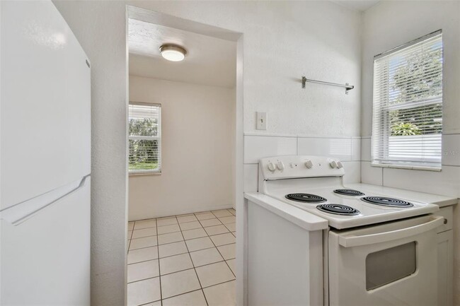 Building Photo - 3808 S Grady Ave