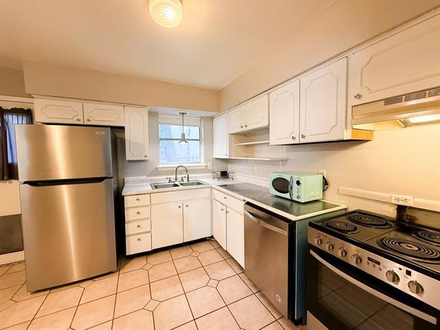 Building Photo - 1137 Haines Ave