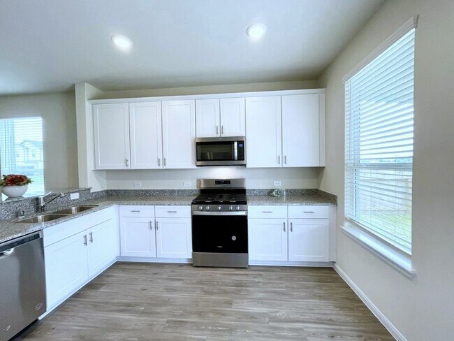 Building Photo - 16103 Kingfield Haven Dr