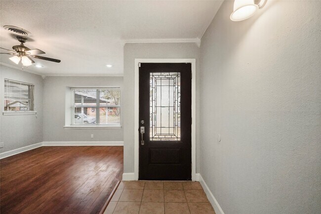 Building Photo - 5205 Verdome Ln