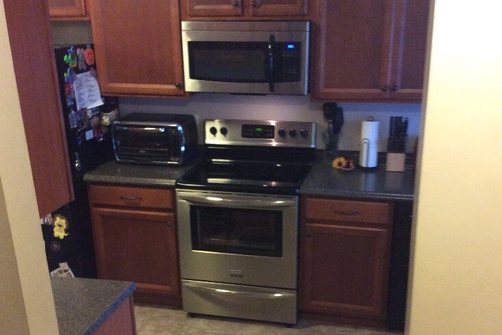 Building Photo - 3000 Golden Rd