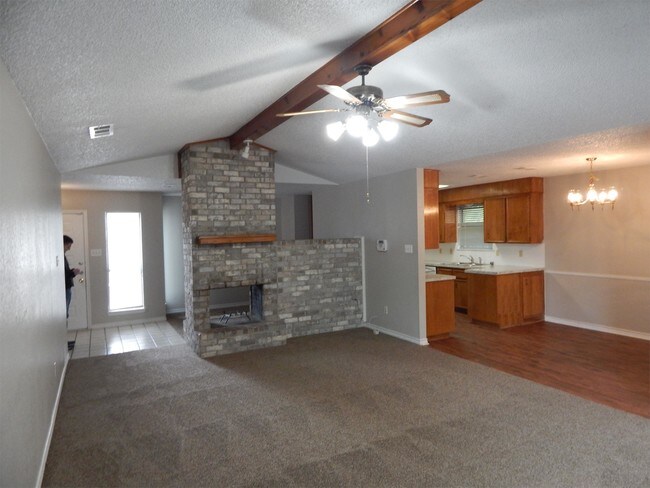 Building Photo - 4503 River Oaks Dr