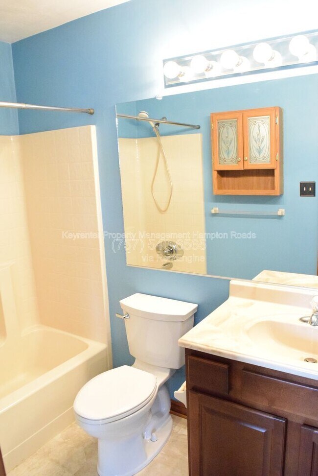 Building Photo - 310 Cobb Island Ct