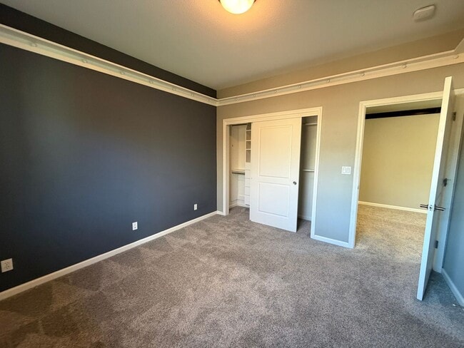 Building Photo - 1199 Manzanita Ln