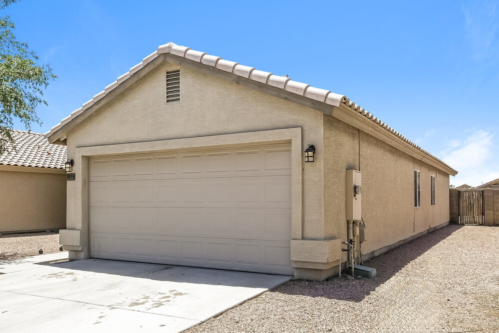 Building Photo - 12649 W Shaw Butte Dr