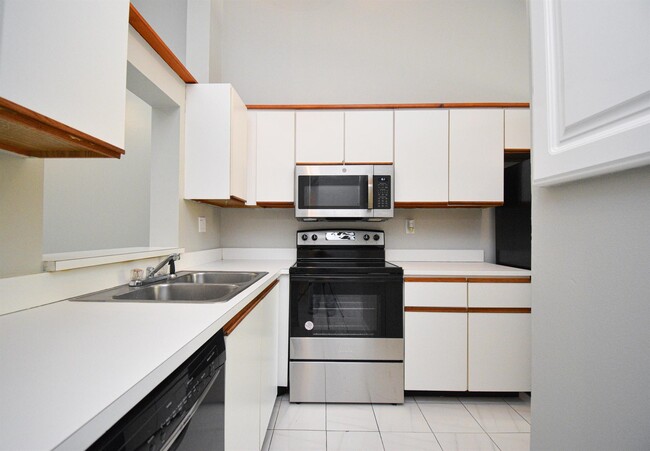 Building Photo - 3100 NW 46th St