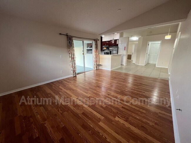 Building Photo - 3037 Bonkirk Dr