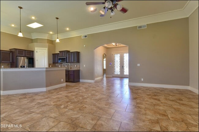 Building Photo - 7379 Black Mesa Dr