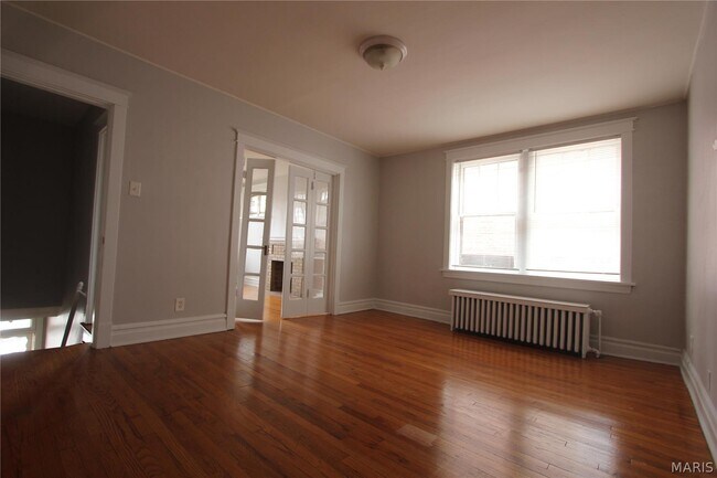 Building Photo - 5422 Rhodes Ave