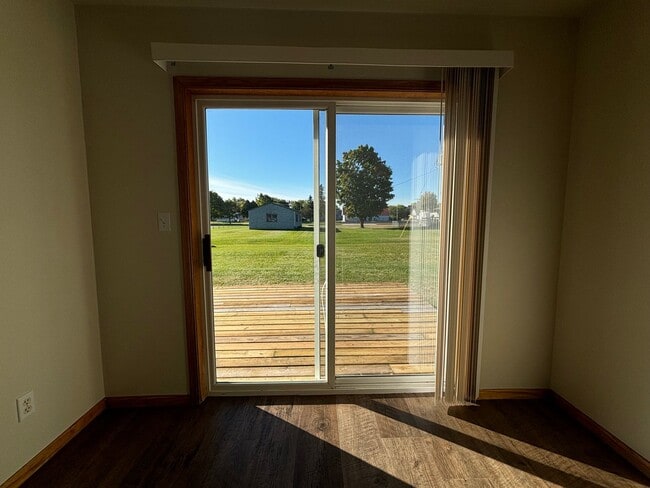 Building Photo - 416-418 Pecor St