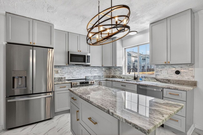 Building Photo - 11302 Golden Eagle Pl