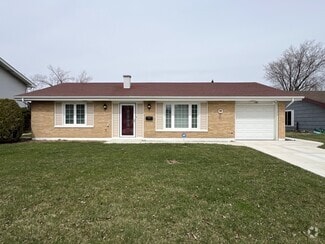 Building Photo - 1380 Rosedale Ln
