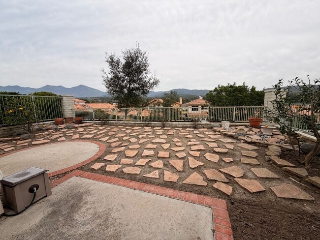 Building Photo - Spacious 2 Bed, 2 Bath House in Prestigious Coto de Caza For Rent!