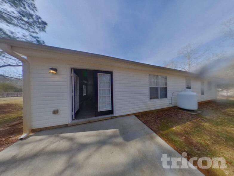 Building Photo - 104 Kimbell Farm Dr