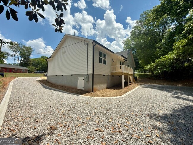 Building Photo - 294 Moreland Ave