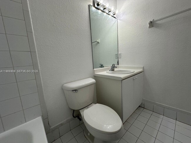 Building Photo - 2524 SE 16th Rd