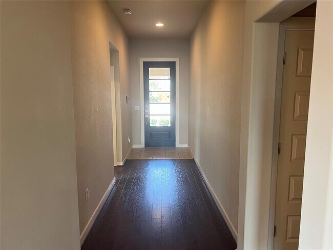 Building Photo - 7009 Sienna Rouge Path