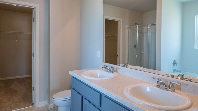 Building Photo - 308 Geranium St