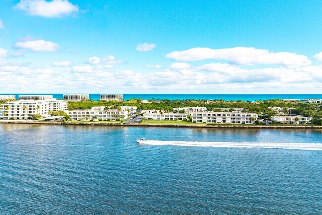 Building Photo - 2170 Ibis Isle Rd