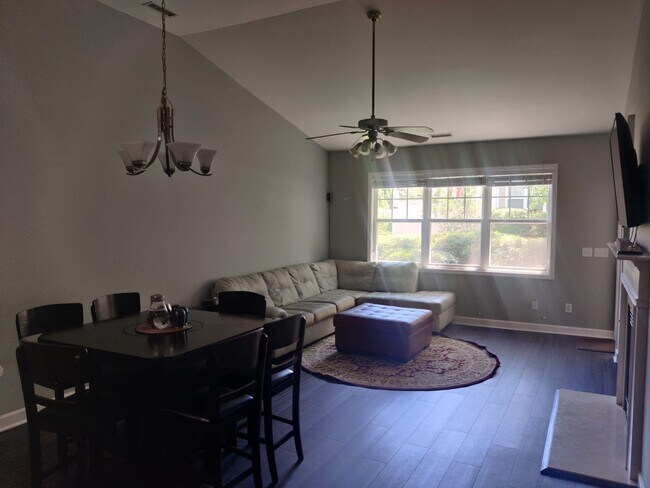 Building Photo - 311 Plank Bridge Way