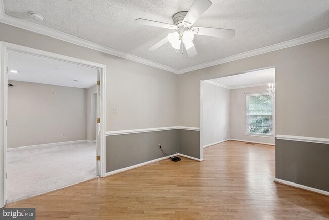 Building Photo - 5413 Tree Line Dr