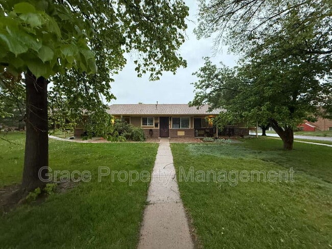 Building Photo - 3257 Milwaukee St