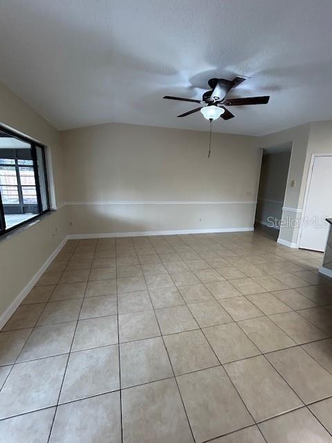 Building Photo - 718 Holbrook Cir