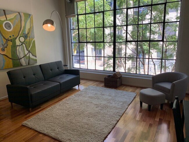 Building Photo - ICON Loft Available April 1st!