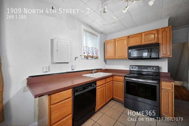 Building Photo - 1909 N 4th St